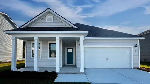 3244 Royal Star Ln, Florence, SC 29501