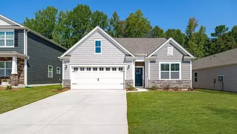620 17th Avenue Dr NE, Hickory, NC 28601