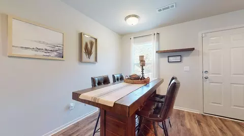 Dining - 2216 Centennial Valley Dr, Benton, AR 72019 photo 1 of 2