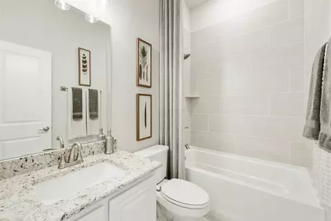 Bath - 301 River Meadows Ln, Argyle, TX 76226 photo 3 of 6