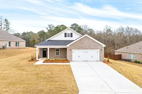 Exterior - 636 Ridgeland Rd, Dothan, AL 36301 photo 6 of 9