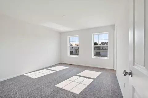 Bedroom - 4033 Heritage Square Dr, Howell, MI 48843 photo 3 of 6