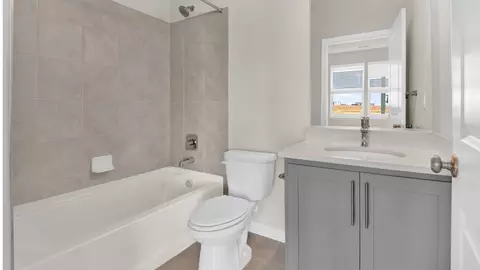 Bath - 813 Foundry St, Frederick, MD 21701 photo 1 of 12