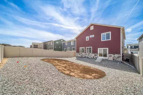 Exterior - 21880 E 46th Pl, Aurora, CO 80019 photo 5 of 9