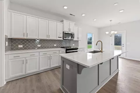 Kitchen - 21216 Sanctuary Dr, Lancaster, SC 29720 photo 2 of 5
