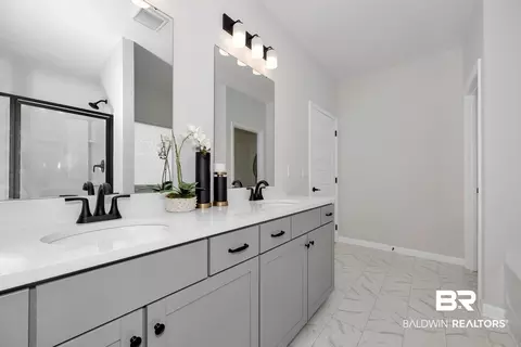 Bath - 33664 Brookstone Loop, Loxley, AL 36551 photo 5 of 8