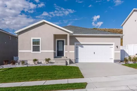 Exterior - 7242 N Bald Eagle Way, Eagle Mountain, UT 84005 photo 11 of 24