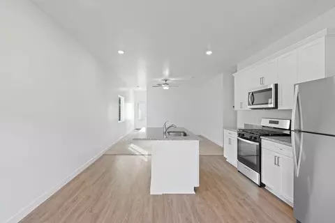 Kitchen - 7242 N Bald Eagle Way, Eagle Mountain, UT 84005 photo 2 of 3