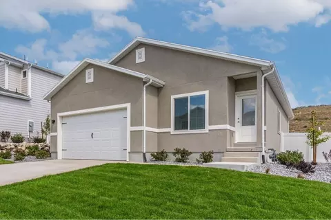 Exterior - 7242 N Bald Eagle Way, Eagle Mountain, UT 84005 photo 4 of 24