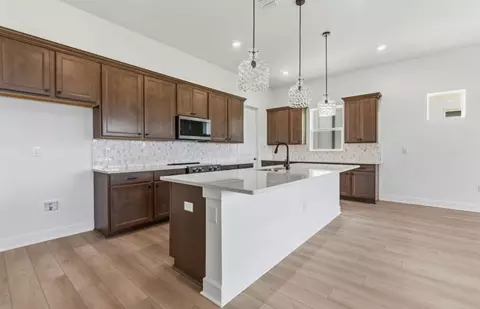 Kitchen - 8439 SW 58th Loop, Ocala, FL 34481 photo 1 of 2