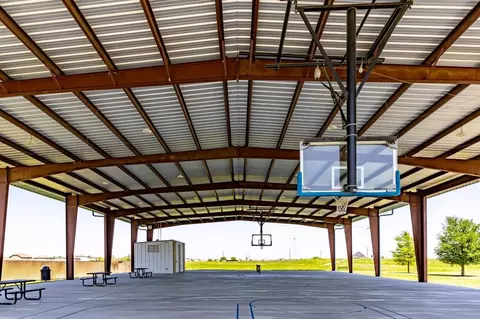 Exterior - 201 Mclintock Rd, Jarrell, TX 76537 photo 9 of 11