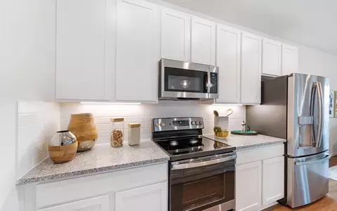 Kitchen - 201 Mclintock Rd, Jarrell, TX 76537 photo 4 of 5