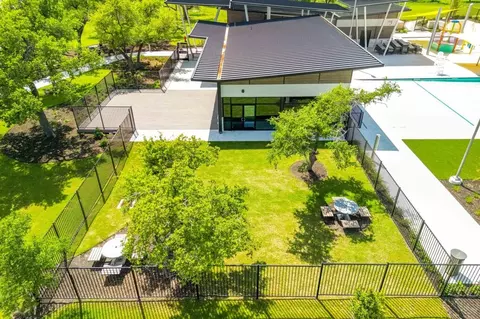 View/Area - 201 Mclintock Rd, Jarrell, TX 76537 photo 4 of 12