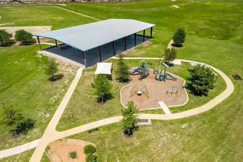 View/Area - 201 Mclintock Rd, Jarrell, TX 76537 photo 6 of 12