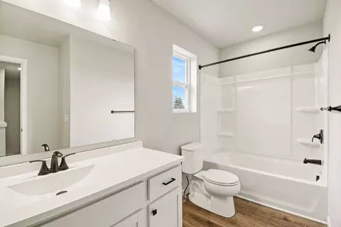 Bath - Steven Parkway, Mount Morris, MI 48458 photo 3 of 5