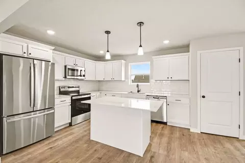 Kitchen - Steven Parkway, Mount Morris, MI 48458 photo 1 of 6