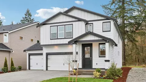 722 129th St E #13, Tacoma, WA 98445