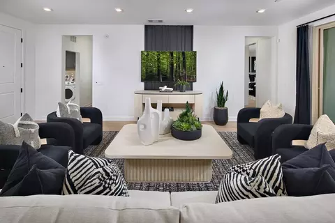 Living - 5548 Dora Way, Oceanside, CA 92057 photo 1 of 5