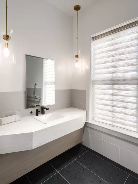 Bath - 8582 Rocky Springs Rd, Frederick, MD 21702 photo 22 of 23