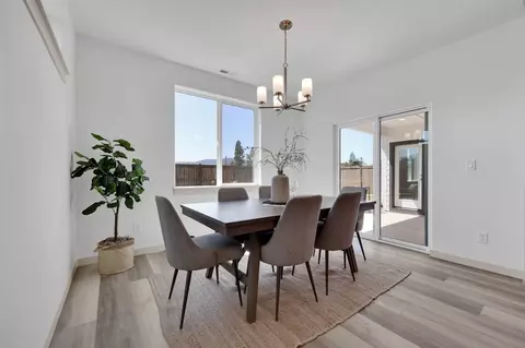 Dining - 428 Needlegrass Ln, Kalispell, MT 59901 photo 2 of 3