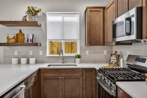 Kitchen - 428 Needlegrass Ln, Kalispell, MT 59901 photo 4 of 4