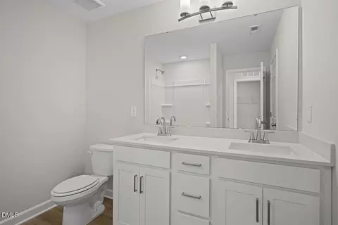 Bath - 1925 Eagle Manor Dr, Wendell, NC 27591 photo 6 of 13