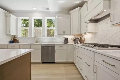 Kitchen - 1925 Eagle Manor Dr, Wendell, NC 27591 photo 6 of 9