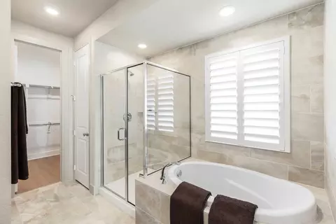 Bath - 11437 Wulstone Rd, Haslet, TX 76052 photo 3 of 4