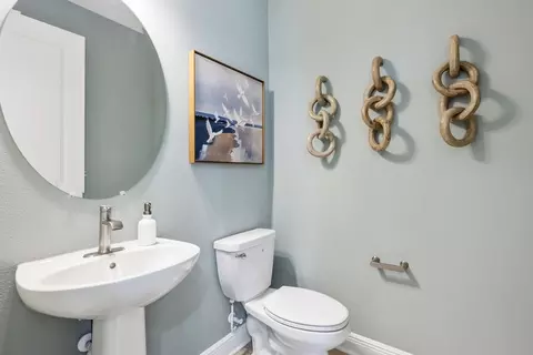 Bath - 17652 Cane Ave, Venice, FL 34293 photo 1 of 1