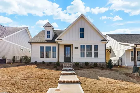 307 Coscoroba Rd, Auburn, AL 36832