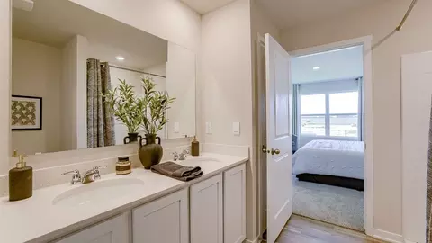 Bath - 7602 N 170th St, Bennington, NE 68007 photo 3 of 5