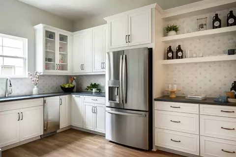 Kitchen - 12857 Daleridge Pl, Riverview, FL 33579 photo 3 of 4