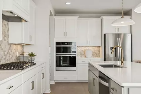 Kitchen - 16290 Comstock Ln, Maple Grove, MN 55369 photo 2 of 6