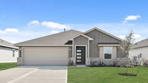 8738 Lake Valley Dr, Montgomery, TX 77316