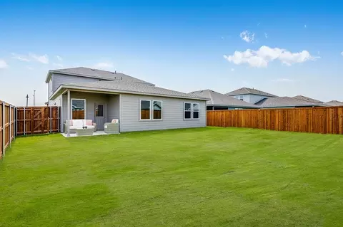 Exterior - 2928 Olympic Dr, Anna, TX 75409 photo 6 of 11