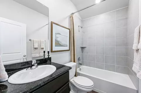 Bath - 2928 Olympic Dr, Anna, TX 75409 photo 6 of 9