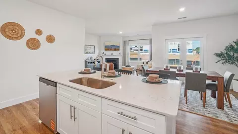 Kitchen - 300 Cookie Loop, Johnson City, TN 37615 photo 3 of 11