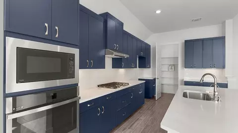 Kitchen - 17709 Rolling Dr, Manor, TX 78653 photo 4 of 4