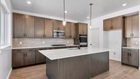 Kitchen - 562 W Erda Way, Tooele, UT 84074 photo 2 of 4