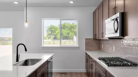 Kitchen - 562 W Erda Way, Tooele, UT 84074 photo 3 of 4