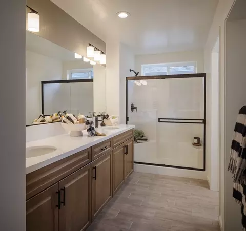 Bath - 6292 Ave 305, Visalia, CA 93291 photo 2 of 4