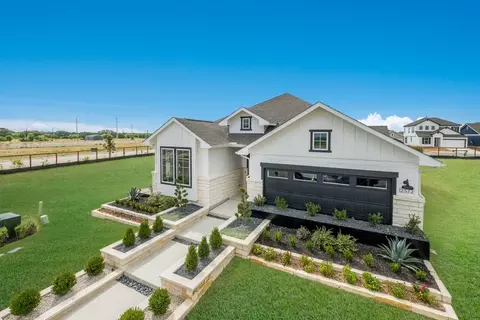 Exterior - Double Eagle Ranch Drive, Cedar Creek, TX 78612 photo 6 of 11
