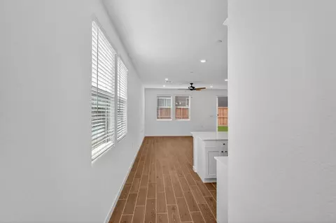 Entry Way - 894 Fruitwood Ave, Clovis, CA 93619 photo 3 of 3