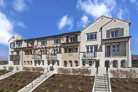 1068 W Foothill Blvd, Claremont, CA 91711