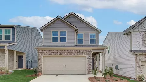 727 Lismore Dr, Opelika, AL 36804