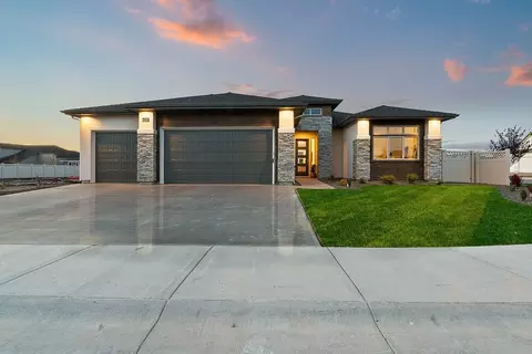 Exterior - 11511 S Levant Ln, Kuna, ID 83634 photo 8 of 10