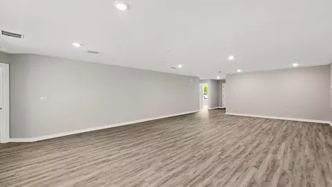 Living - 3722 Deltona Blvd, Chipley, FL 32428 photo 1 of 5