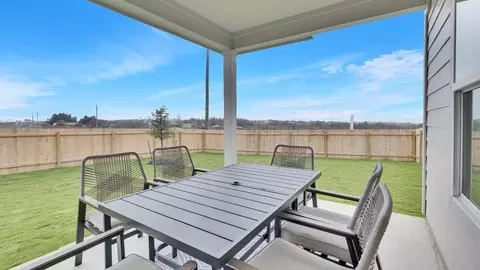 Exterior - 153 Greinert Dr, Taylor, TX 76574 photo 5 of 6