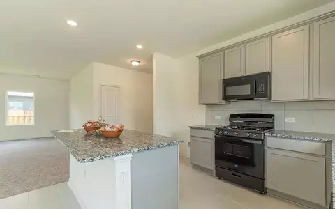 Kitchen - 110 Olympic Park Dr, Kyle, TX 78640 photo 1 of 8