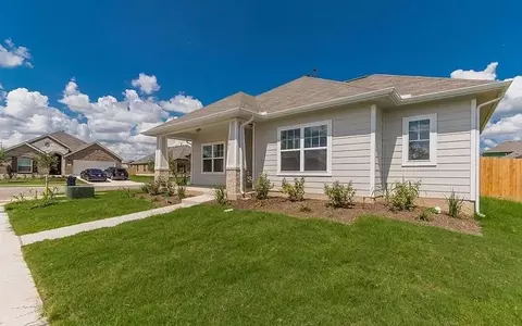 Exterior - 110 Olympic Park Dr, Kyle, TX 78640 photo 5 of 7